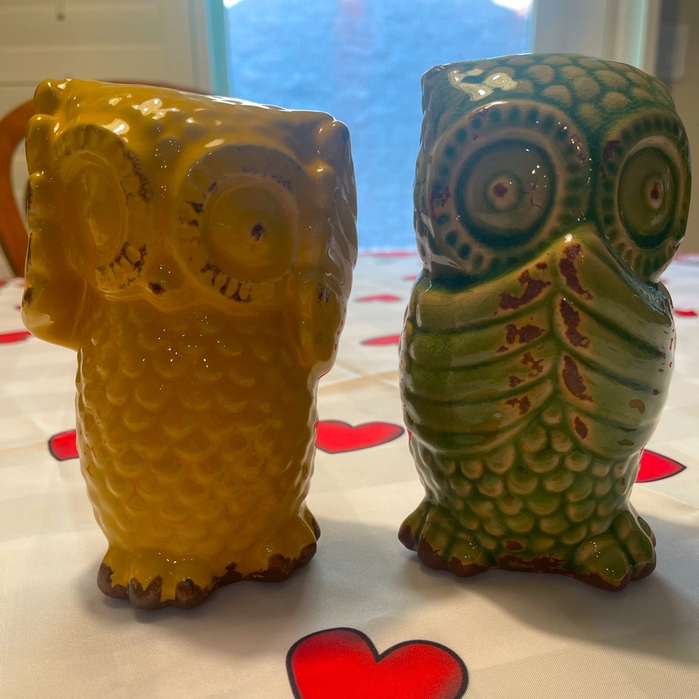 Set of 2  ceramic Owls  Hear & Speak No Evil Yellow Green  6” Tall